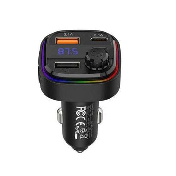 شاحن عربية Recci متعدد الوظائف 15 وات بمنفذي USB ومنفذ USB C أسود RQ08